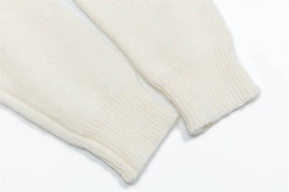 embroidery letter knitted pullover sleeves