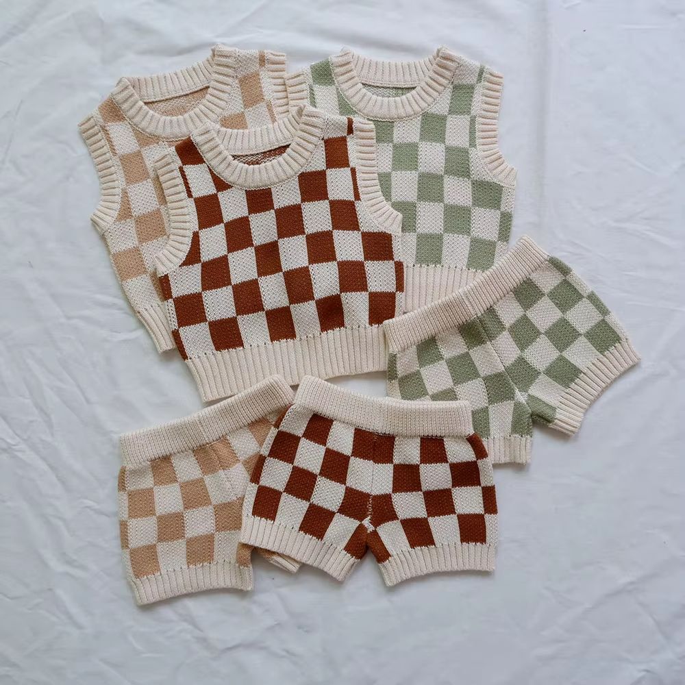 Custom Checkered Plaid Baby Knit Vest Set – Image 1 Checkered Plaid Baby Knit Vest Set for custom baby knitwear OEM ODM supplier